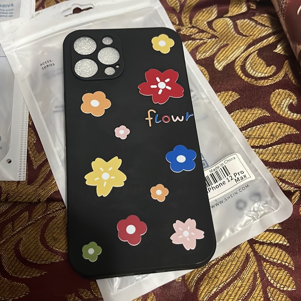 iPhone cases - Picture 5 of 5